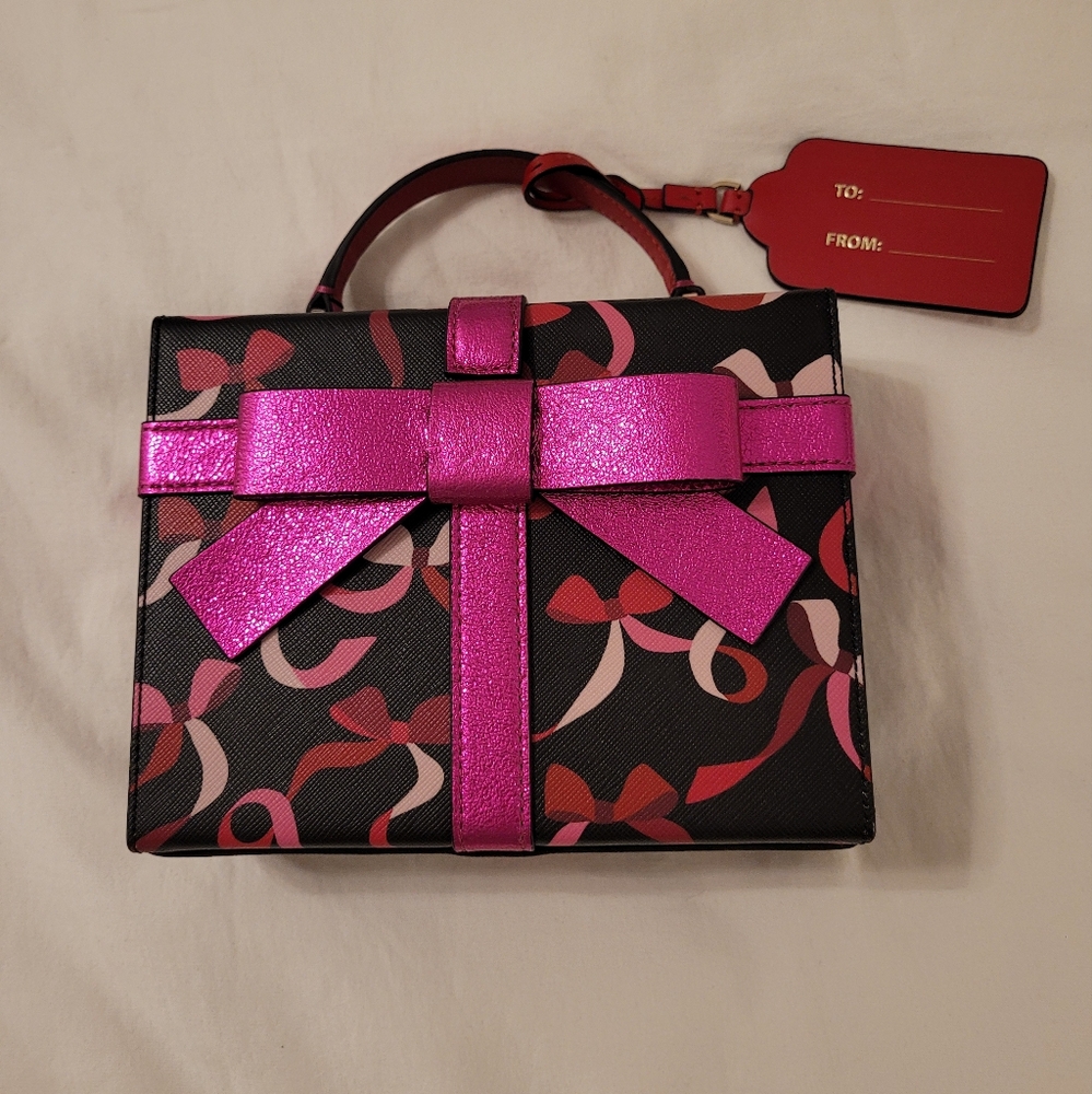 Kate Spade Wrapping Party Gift Box Crossbody - Picture 8 of 11